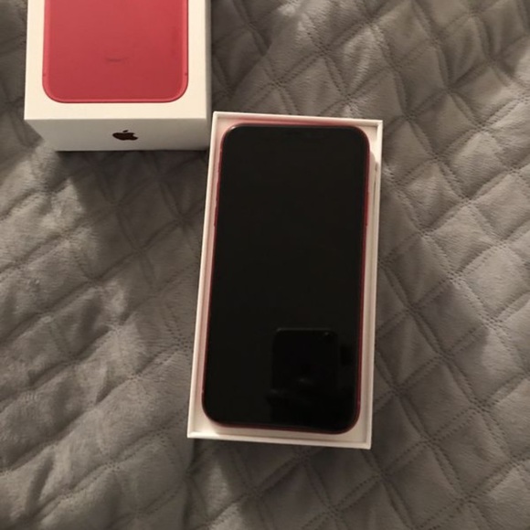 iPhone - Picture 4 of 5